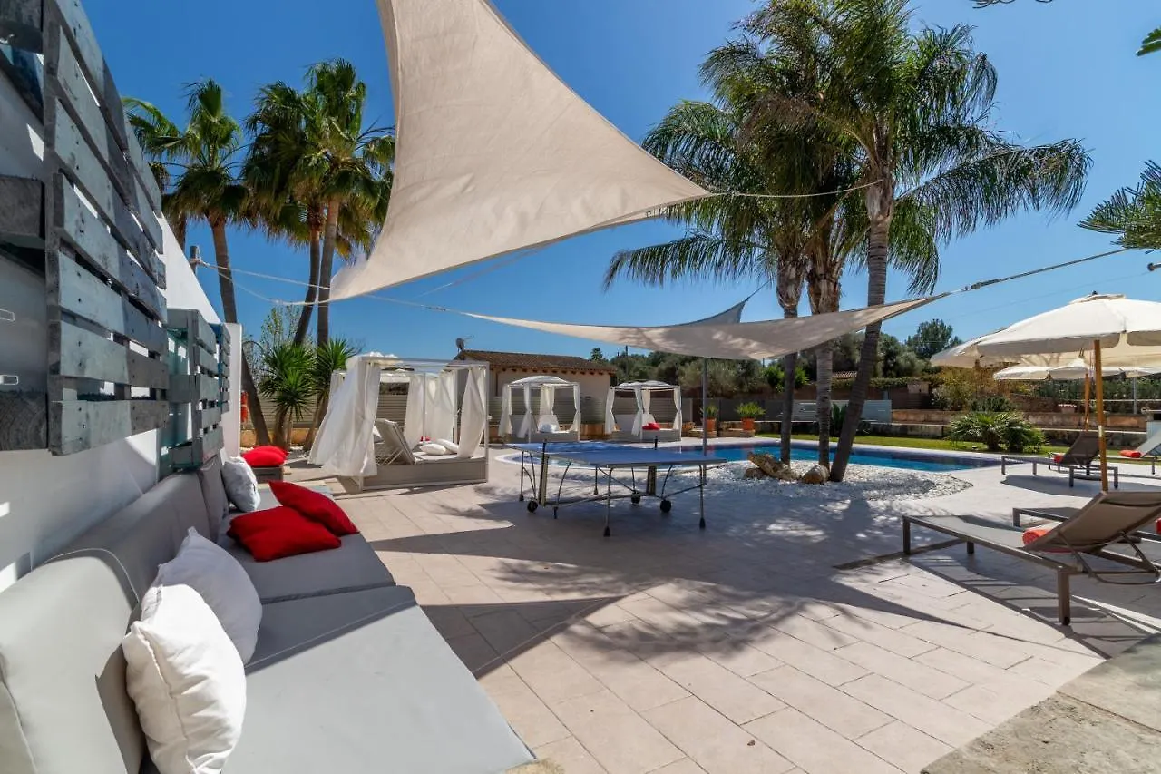 Muroo - 2520 Mallorca Spain