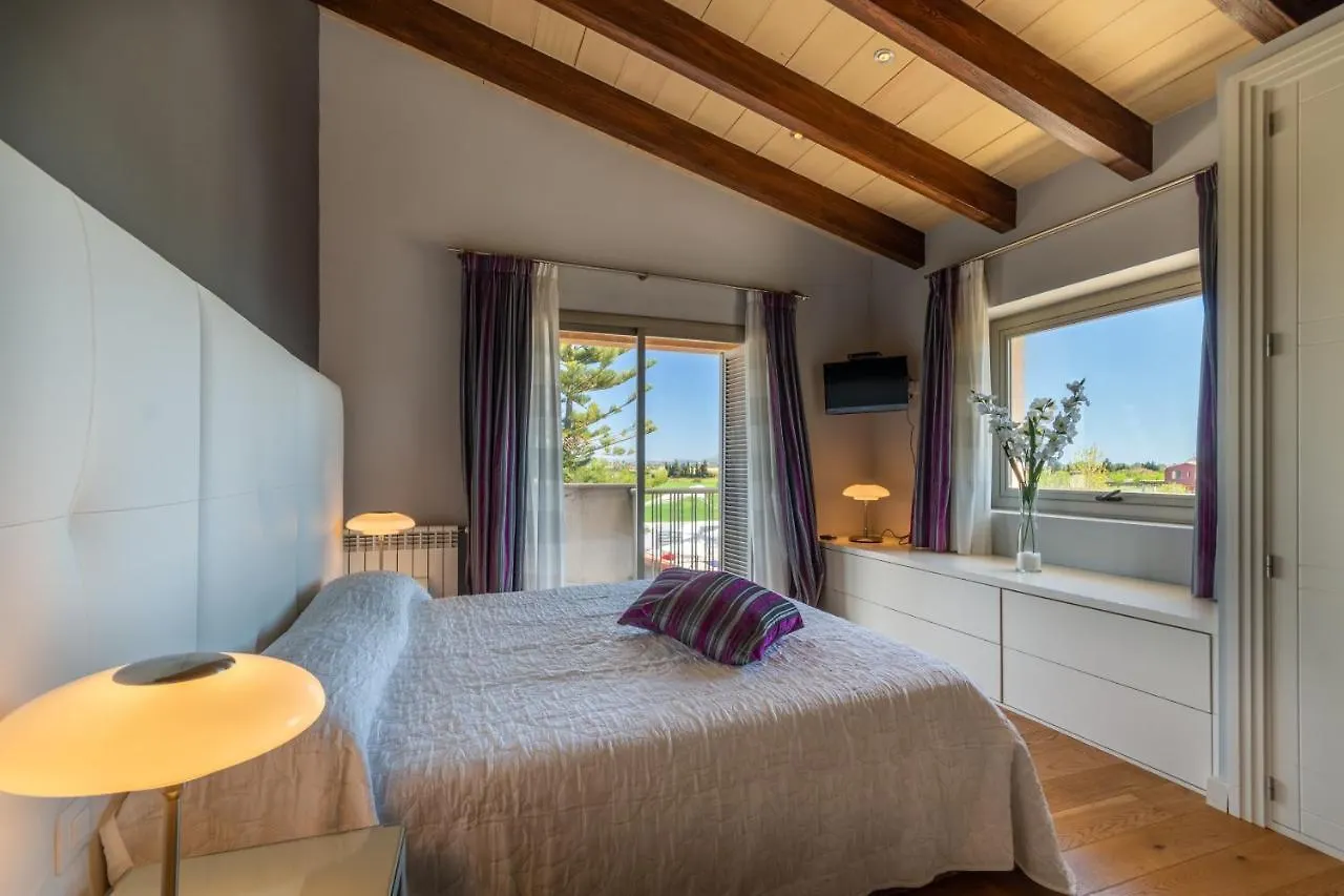 Muroo - 2520 Mallorca Spain